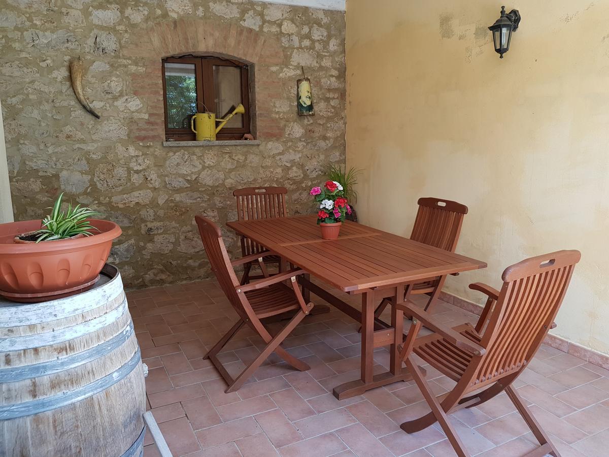 Agriturismo Bio Le 4 Stagioni Porrona Eksteriør bilde